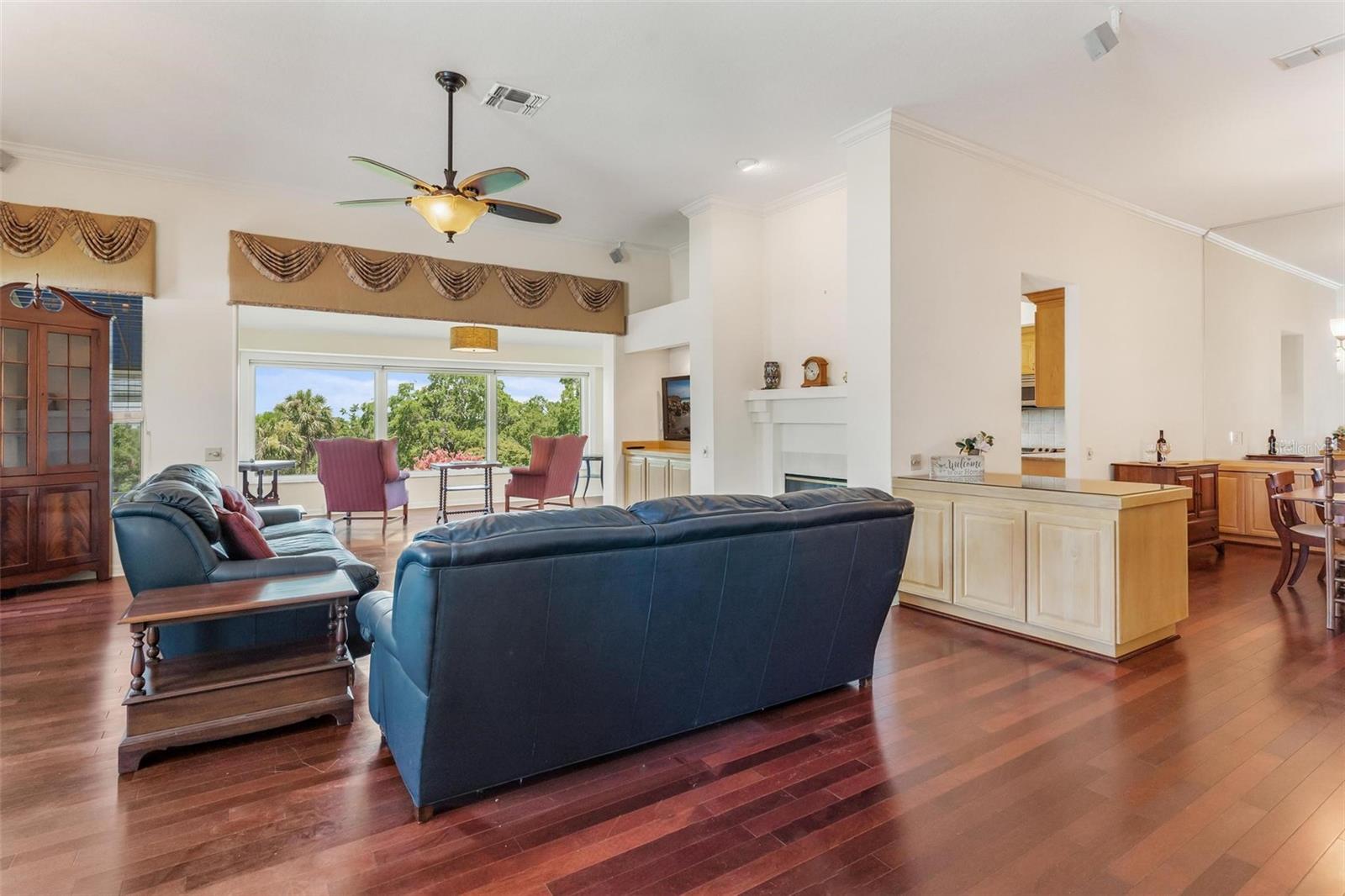 6048 TOPSAIL RD, LADY LAKE, FL, 32159