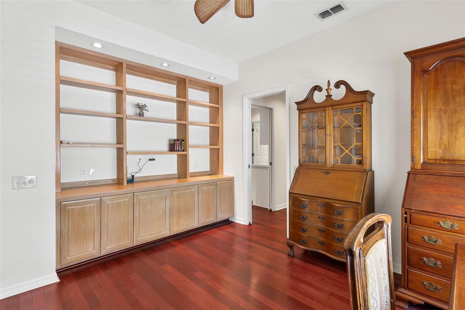 6048 TOPSAIL RD, LADY LAKE, FL, 32159