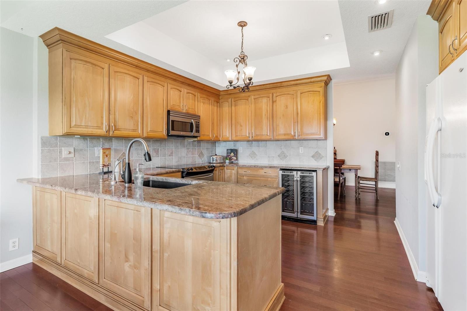 6048 TOPSAIL RD, LADY LAKE, FL, 32159