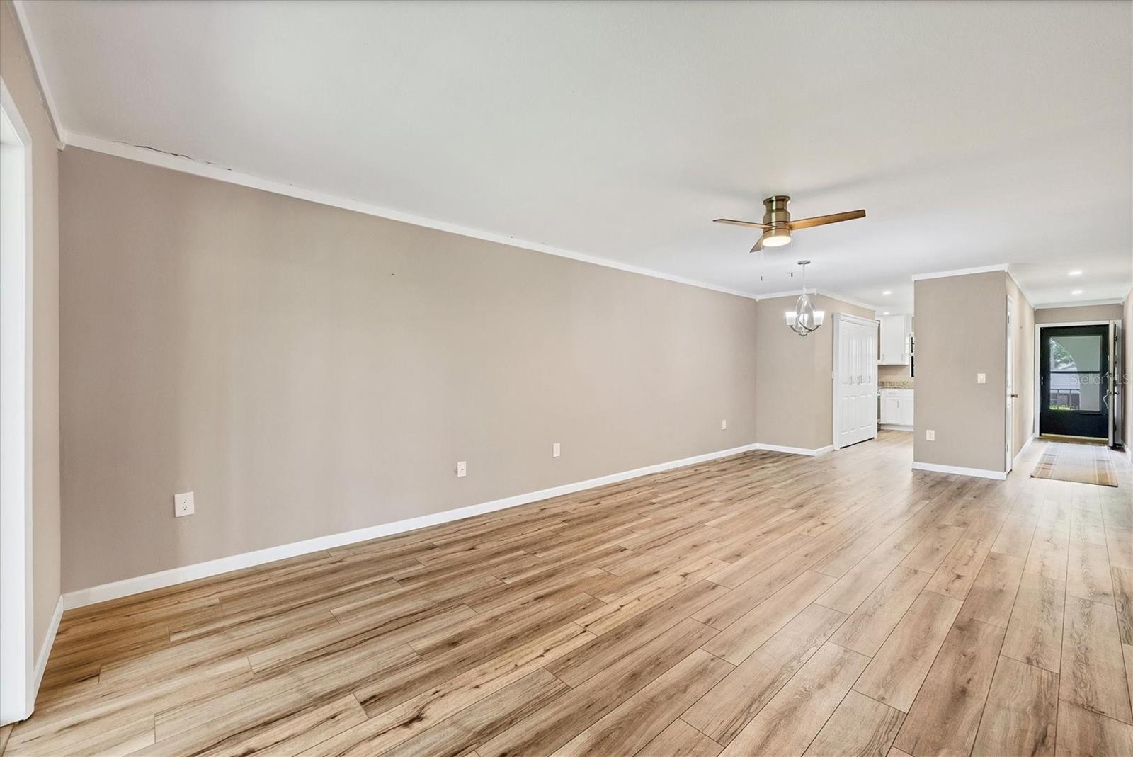 1730 MANASOTA BEACH RD #204, ENGLEWOOD, FL, 34223