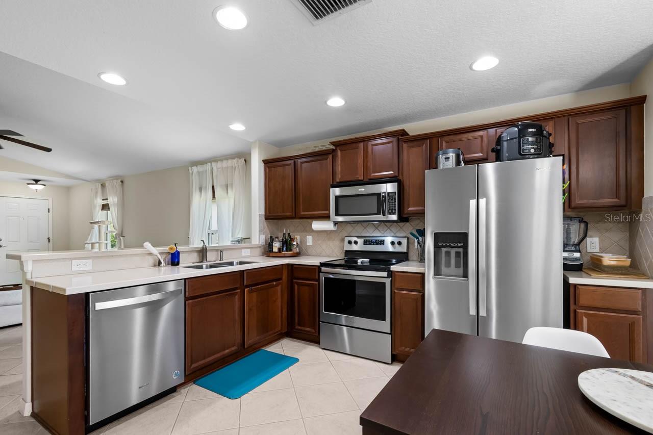 816 COLLEGE CHASE DR, RUSKIN, FL, 33570