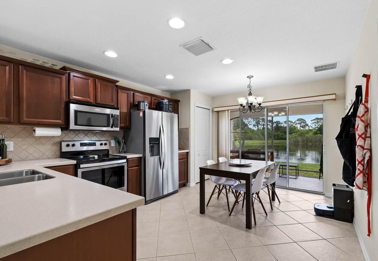 816 COLLEGE CHASE DR, RUSKIN, FL, 33570