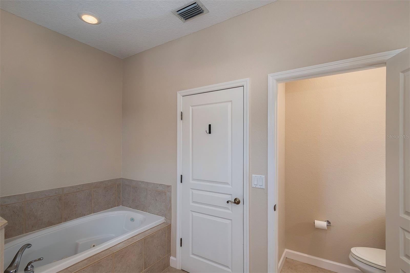 8335 LAKE BURDEN CIRCLE, WINDERMERE, FL, 34786