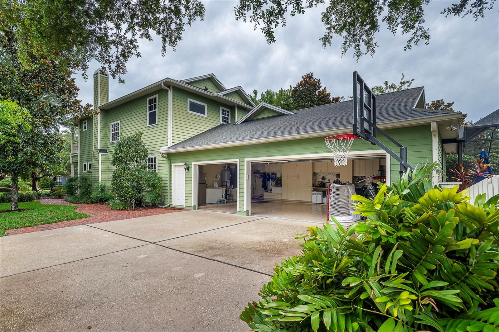 8335 LAKE BURDEN CIRCLE, WINDERMERE, FL, 34786