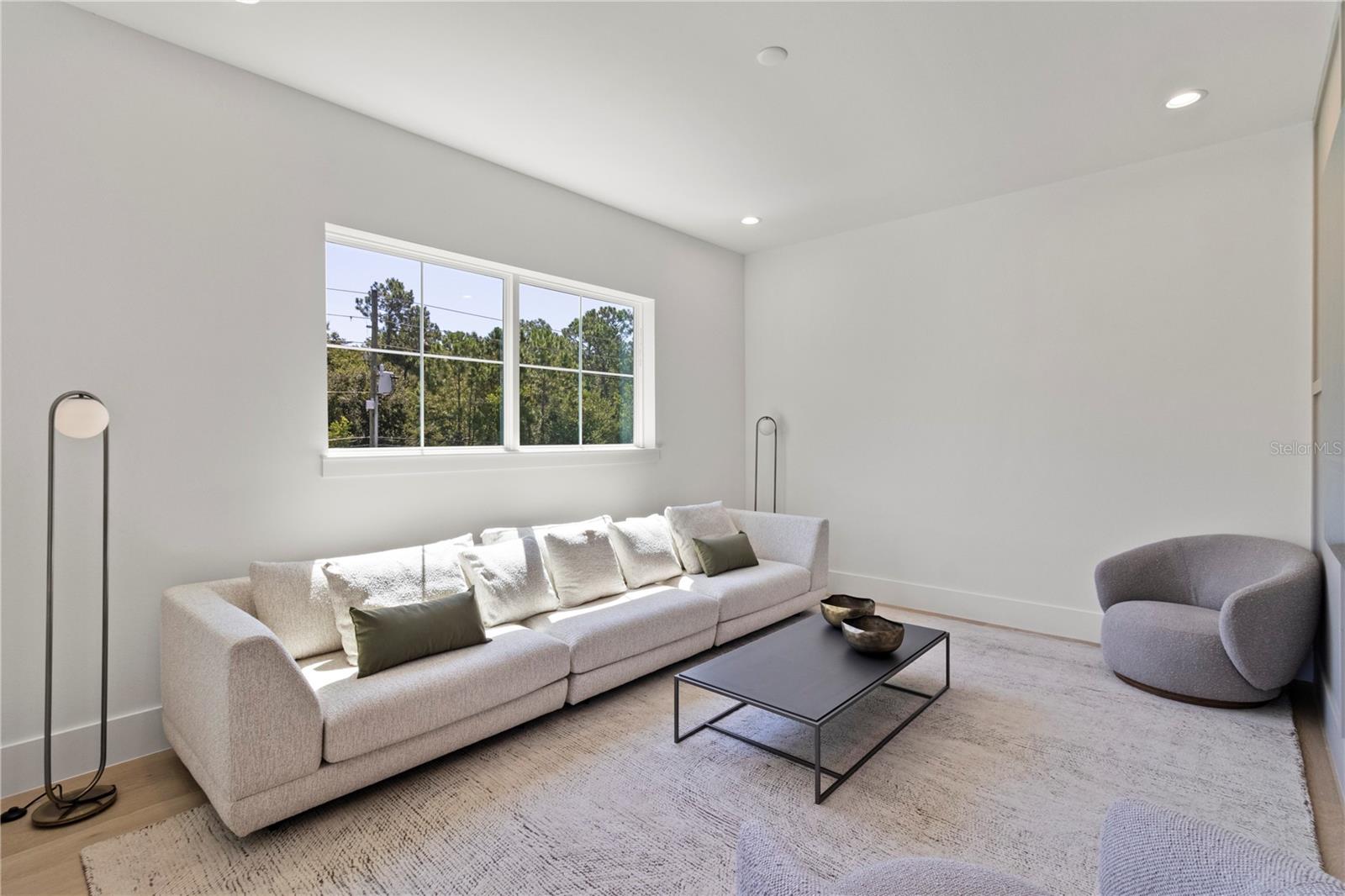 O6312690 Property Photo