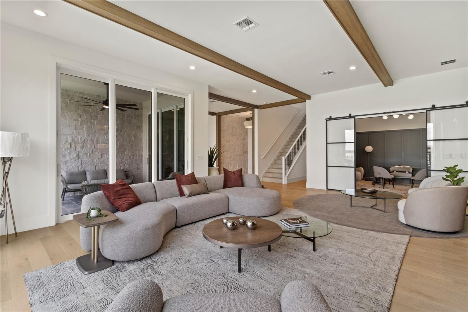 O6312690 Property Photo