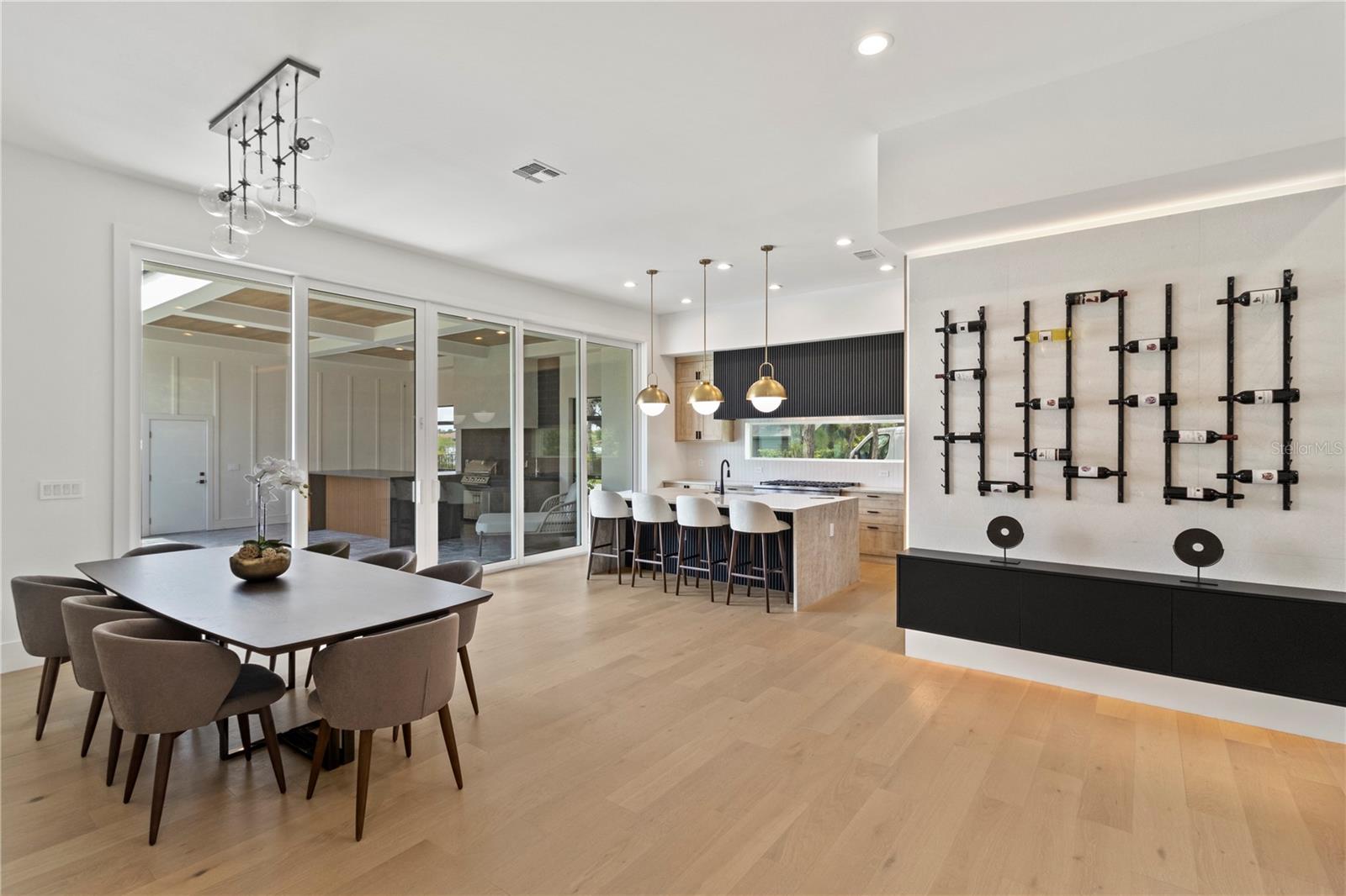 O6312690 Property Photo