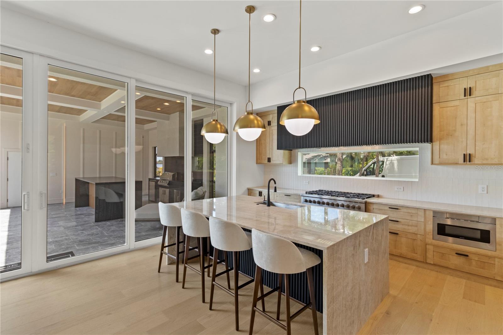 O6312690 Property Photo