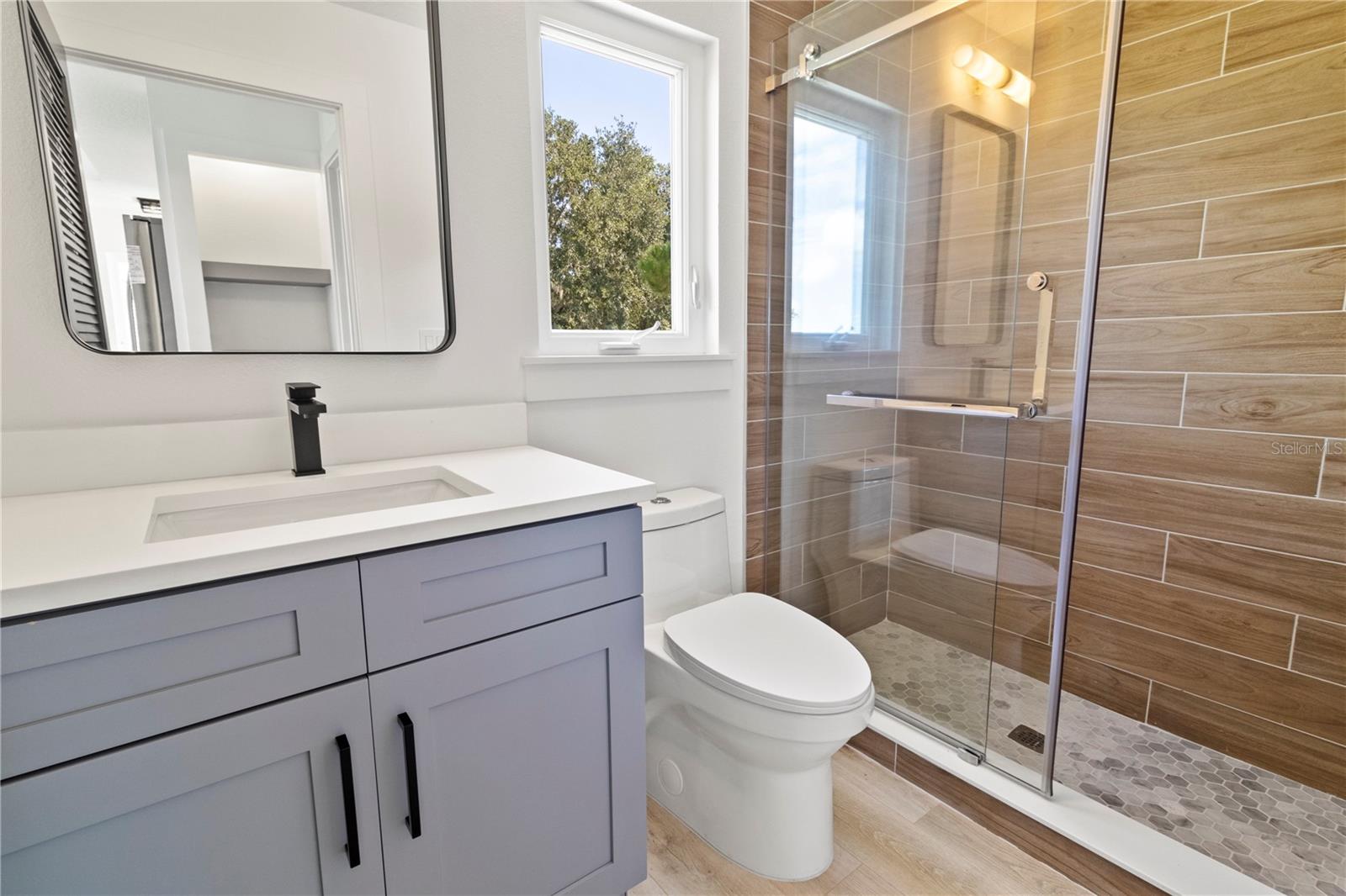 O6312690 Property Photo