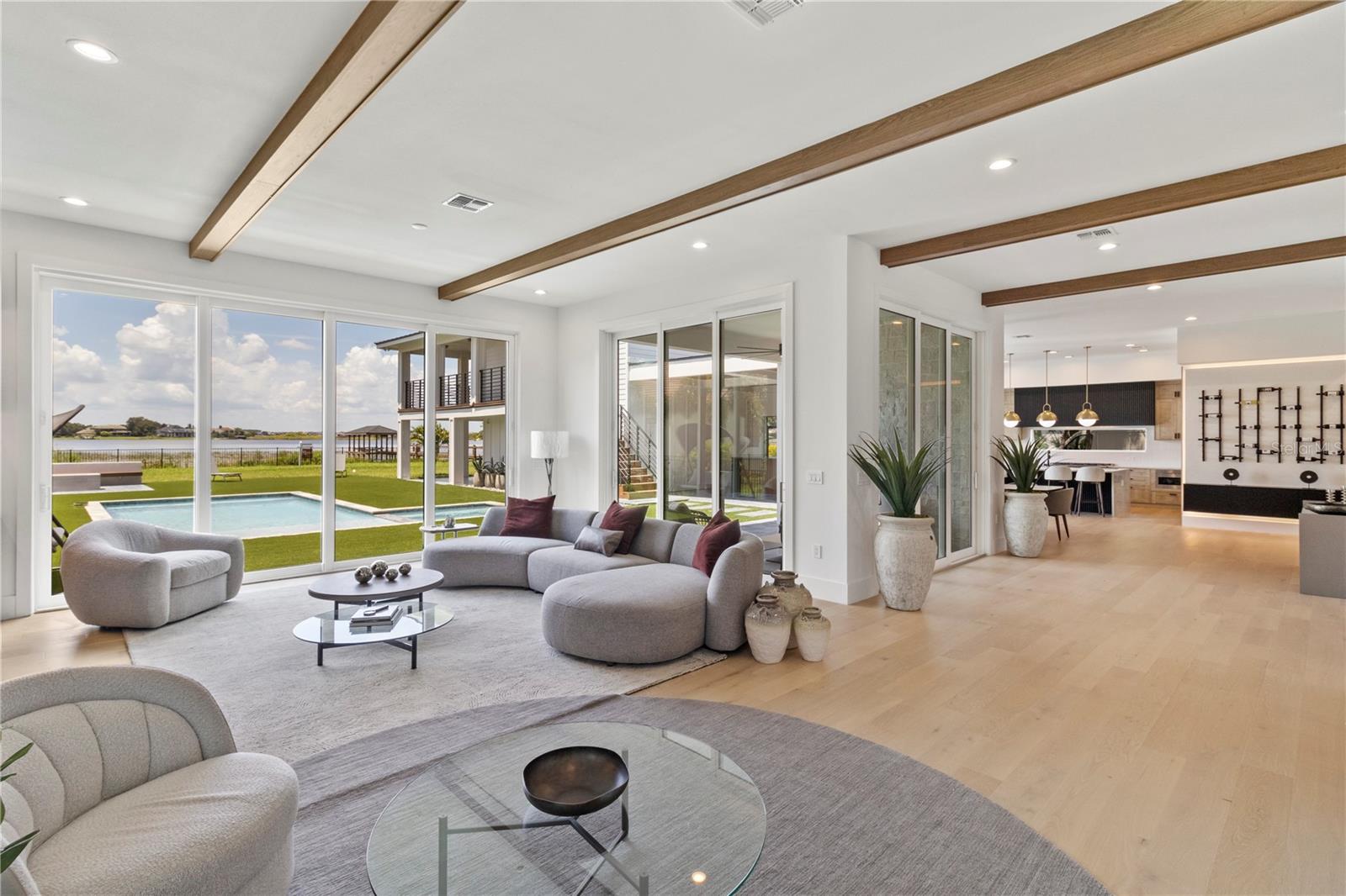 O6312690 Property Photo