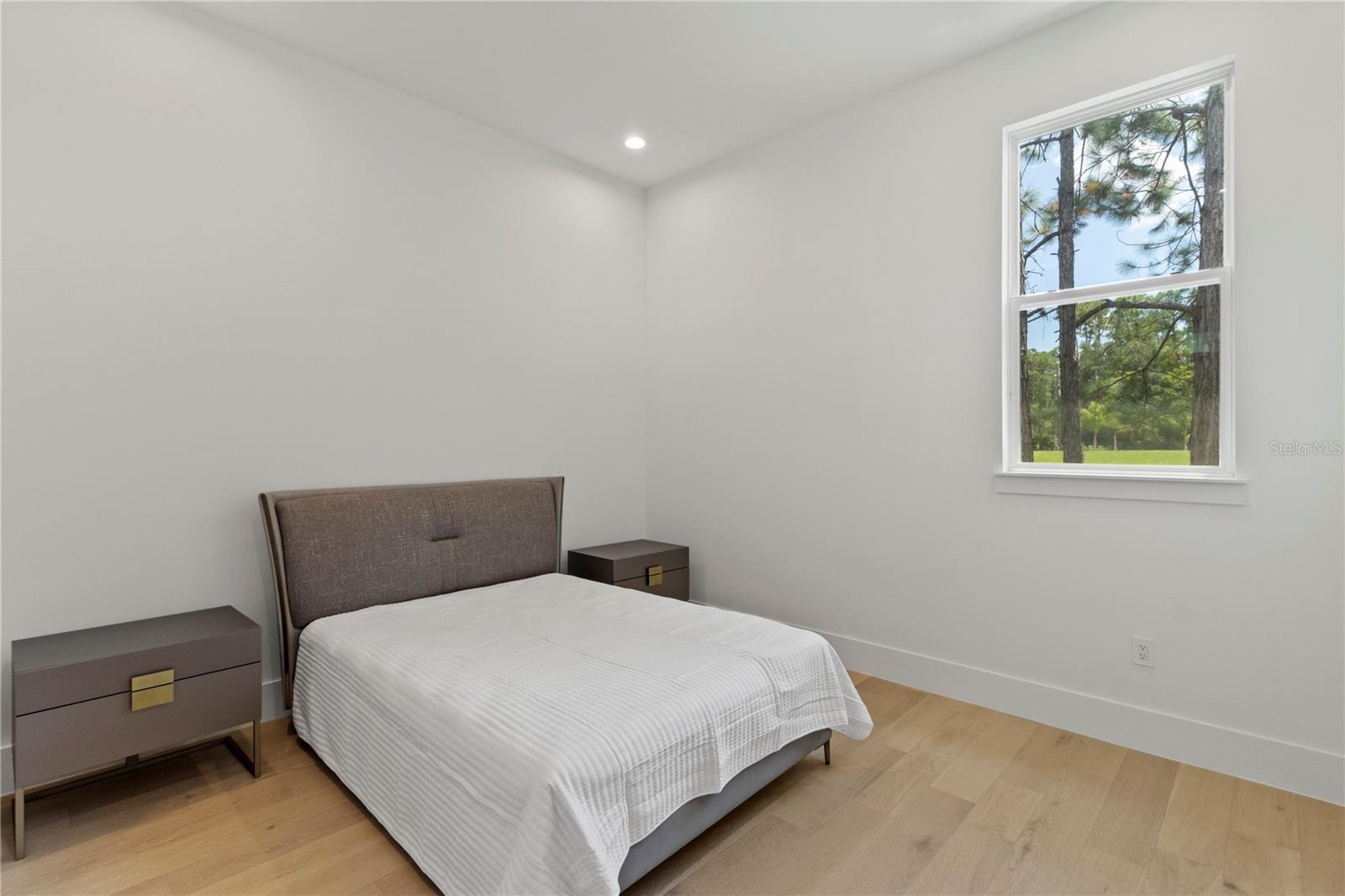 O6312690 Property Photo