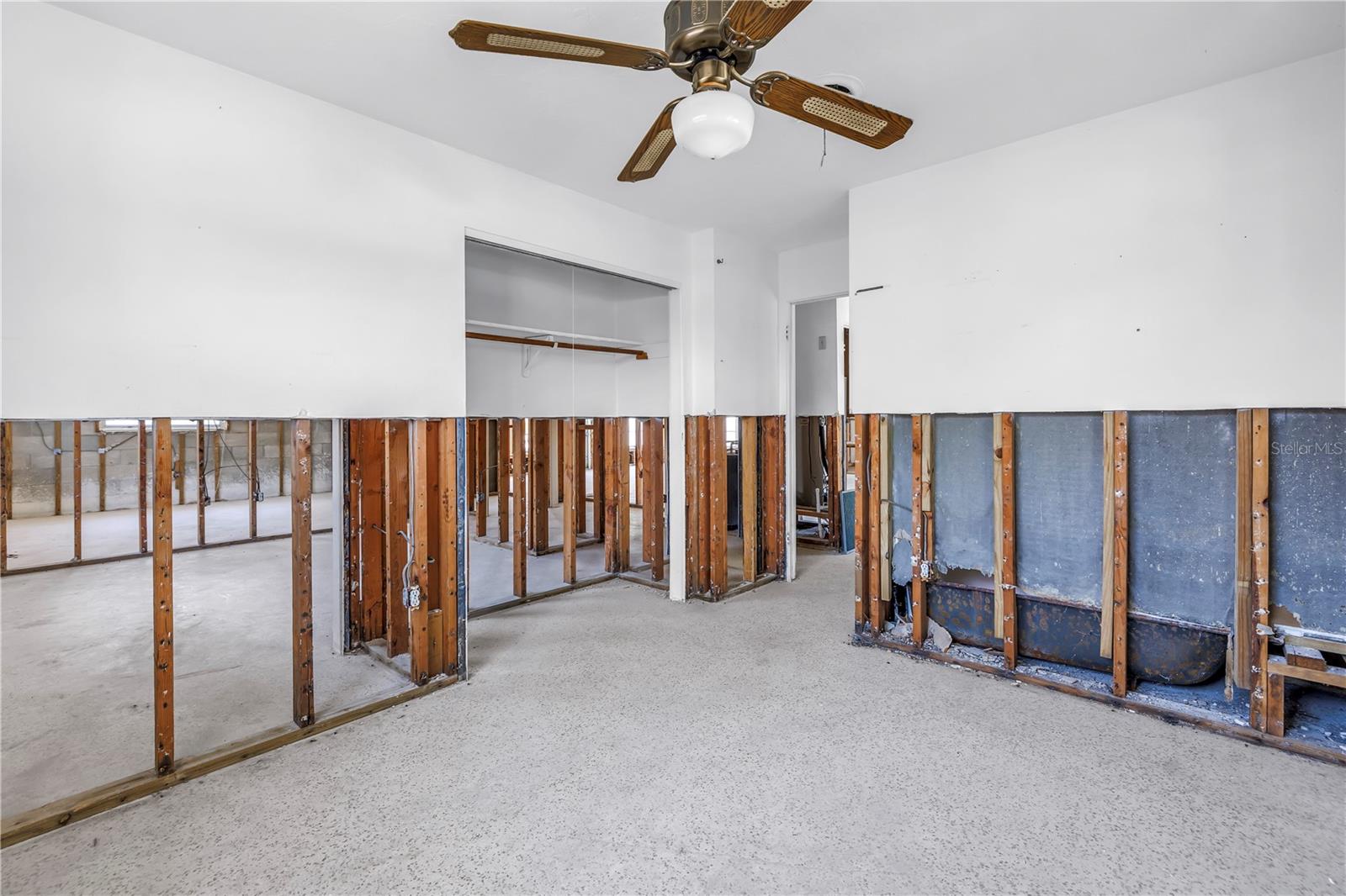 310 AVENIDA MILANO, SARASOTA, FL, 34242