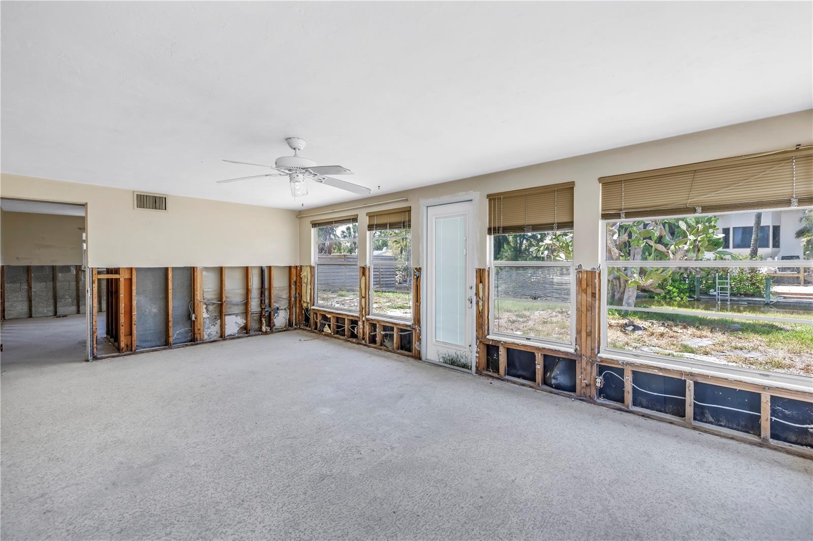 310 AVENIDA MILANO, SARASOTA, FL, 34242