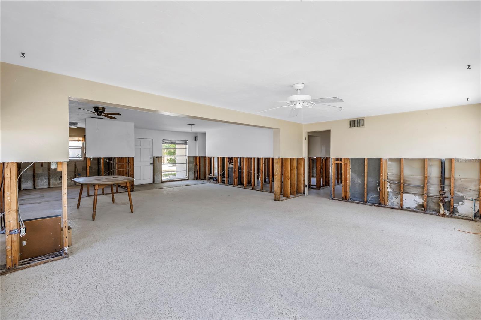 310 AVENIDA MILANO, SARASOTA, FL, 34242