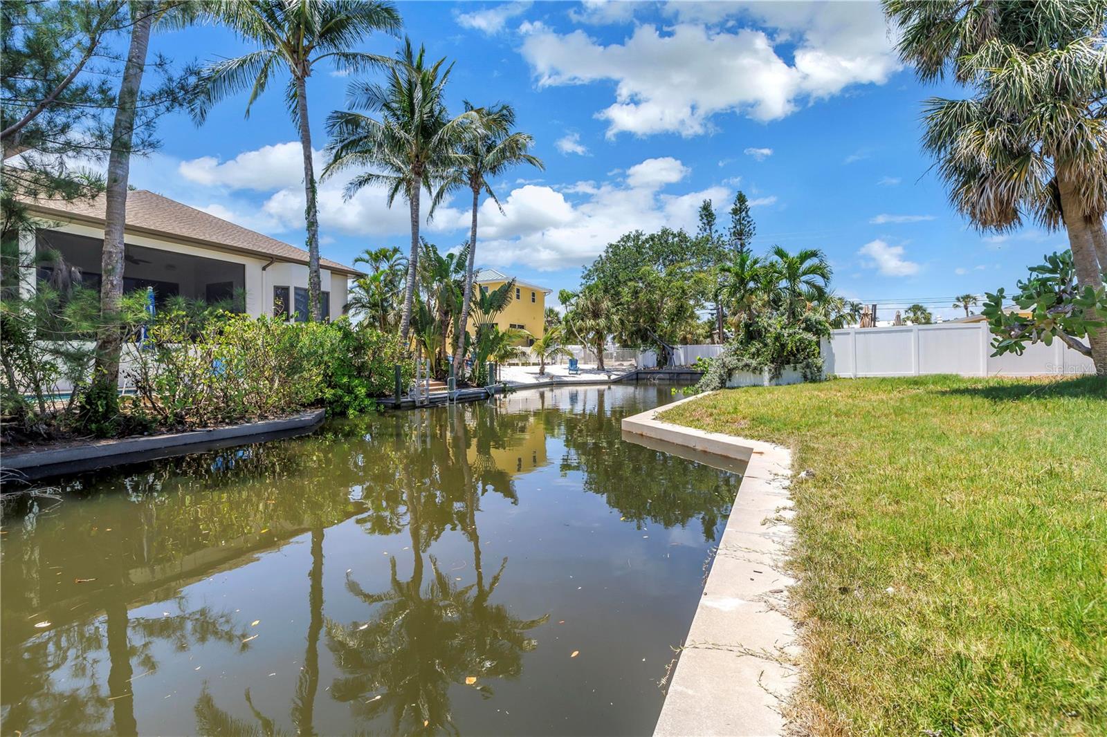 310 AVENIDA MILANO, SARASOTA, FL, 34242