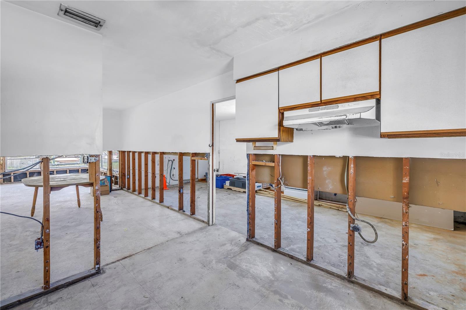 310 AVENIDA MILANO, SARASOTA, FL, 34242