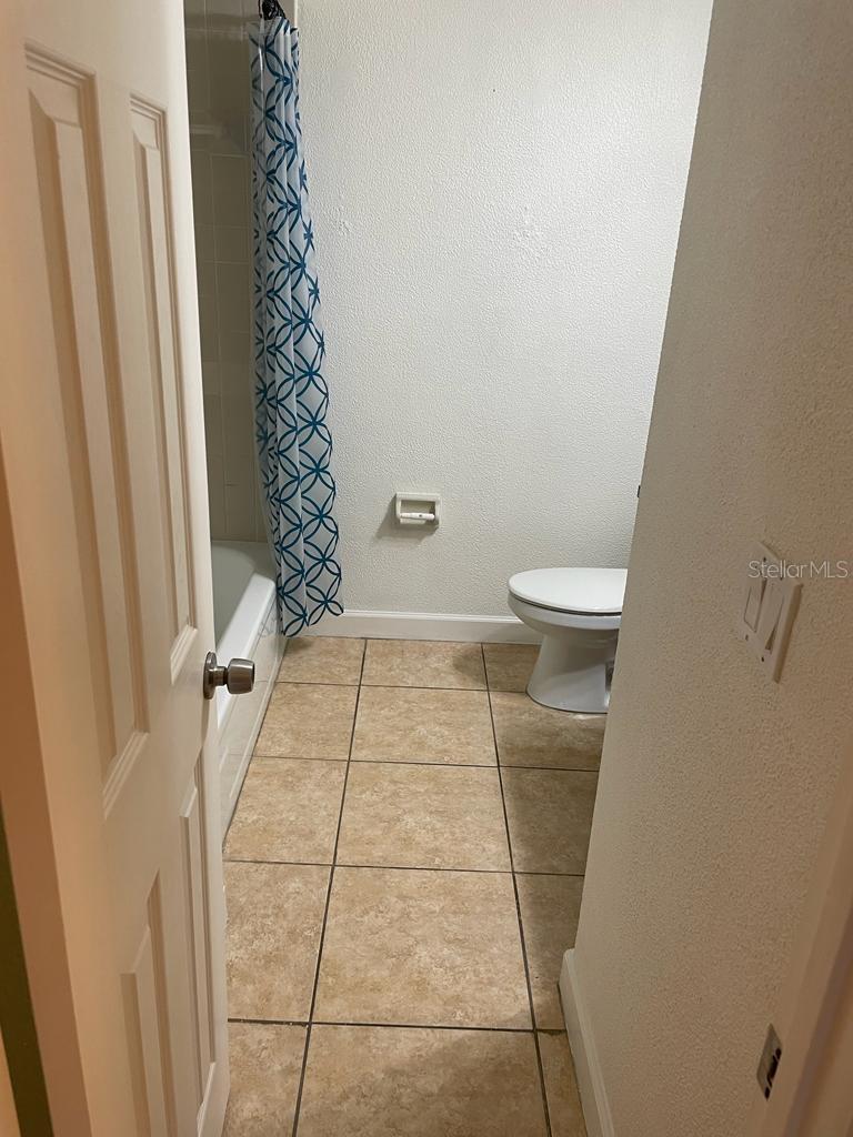 5173 VINELAND RD #207, ORLANDO, FL, 32811