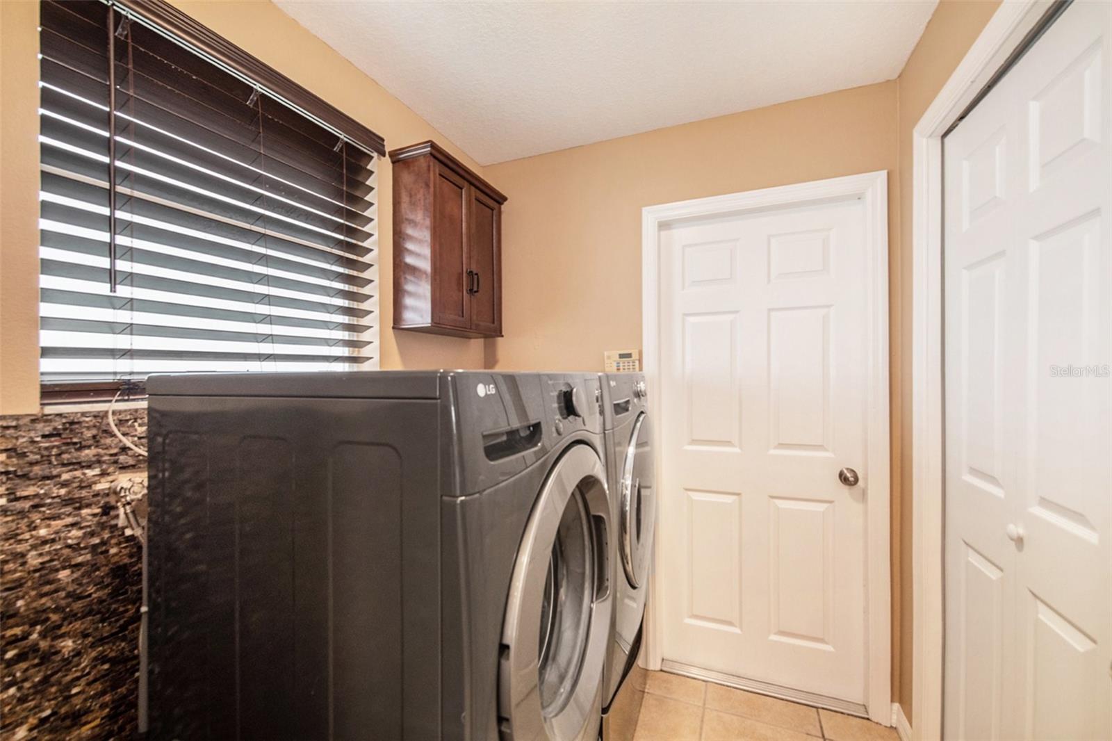 6711 THACKSTON DR, RIVERVIEW, FL, 33578