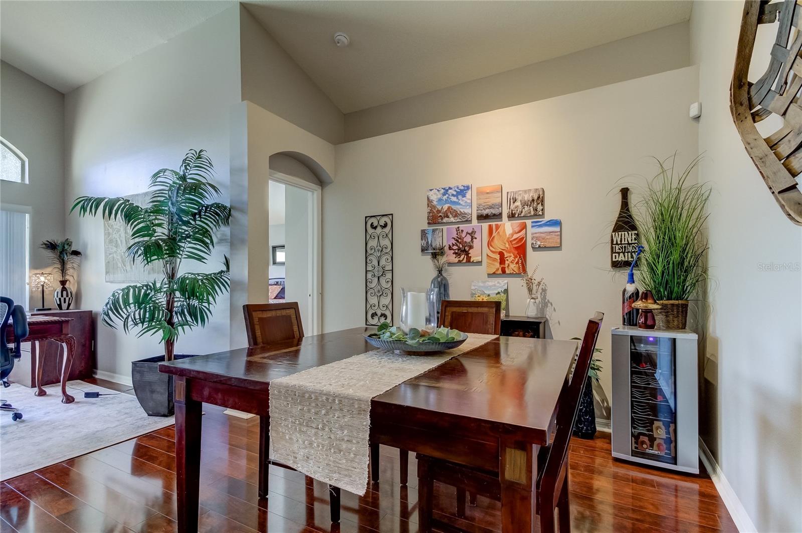 10126 KINGSBRIDGE AVE, TAMPA, FL, 33626