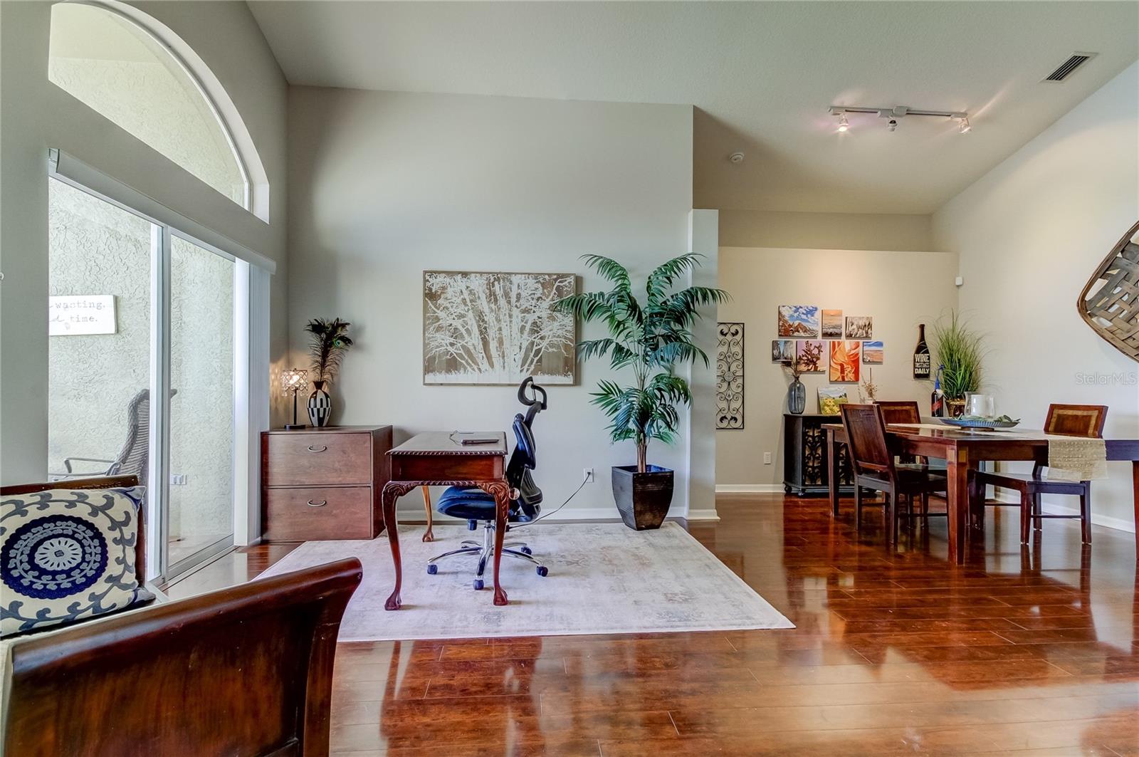 10126 KINGSBRIDGE AVE, TAMPA, FL, 33626