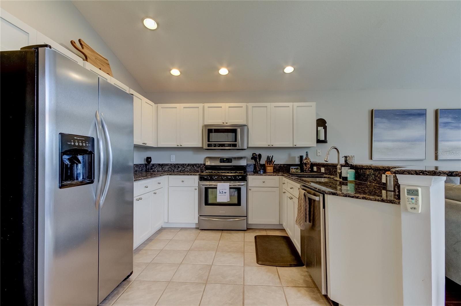 10126 KINGSBRIDGE AVE, TAMPA, FL, 33626