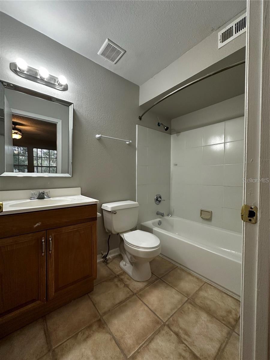 6166 WESTGATE DR #204, ORLANDO, FL, 32835