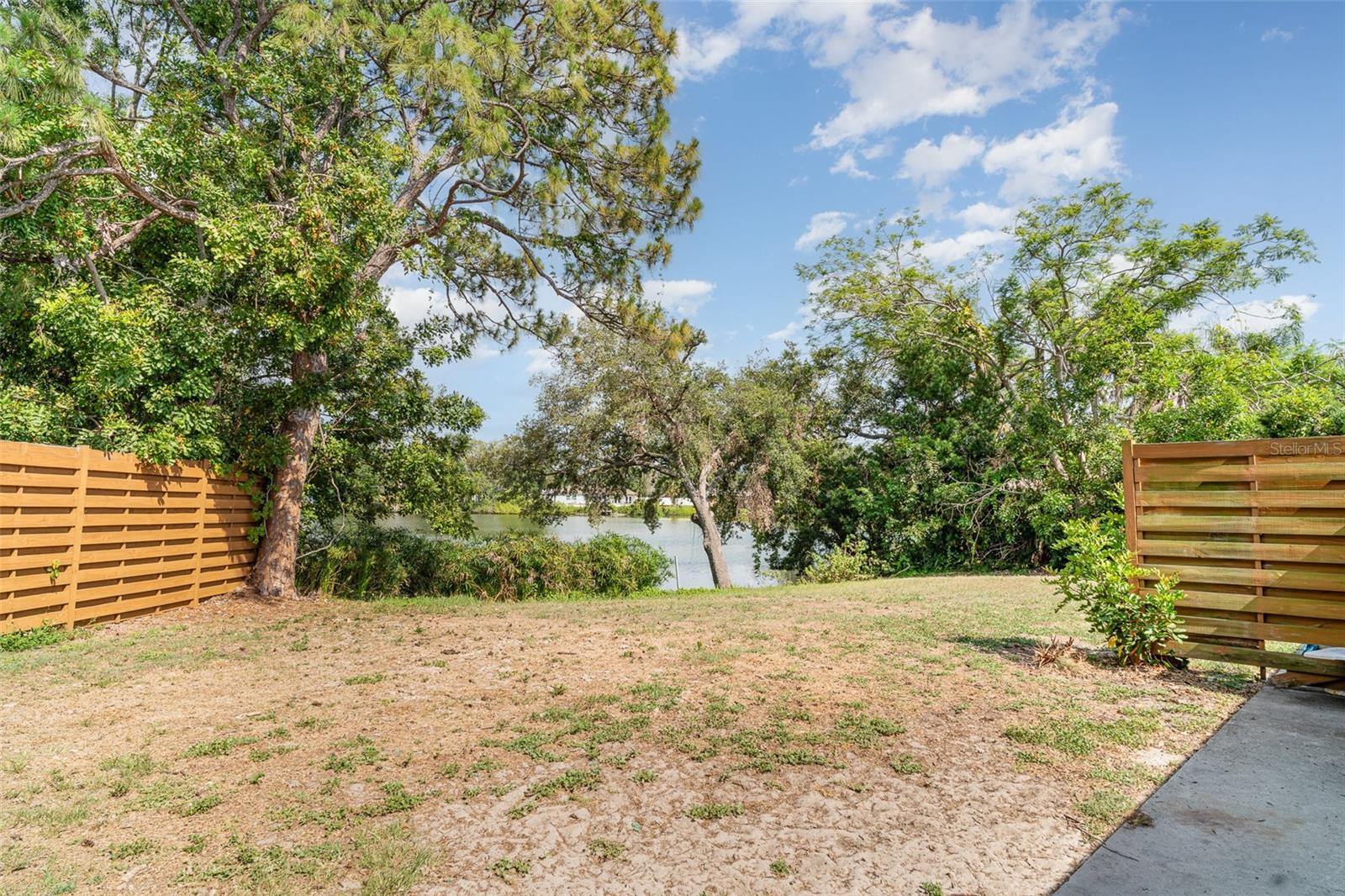 A4653945 Property Photo