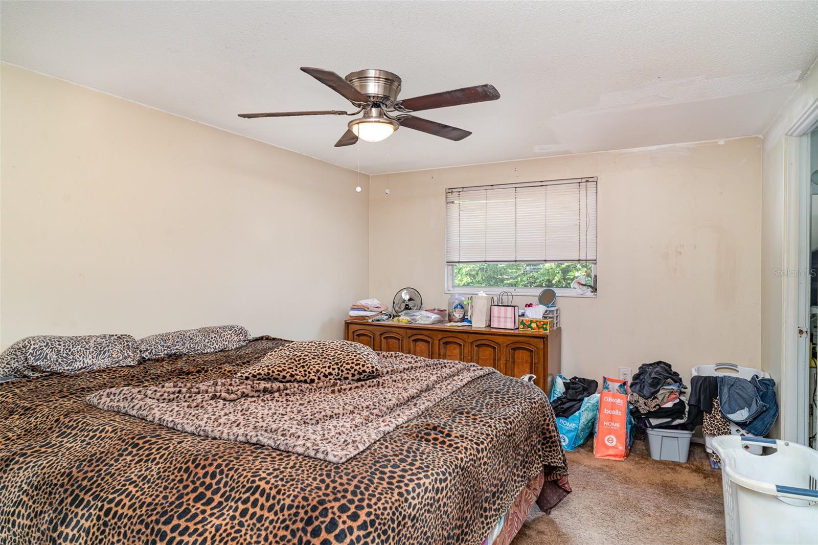 A4653945 Property Photo