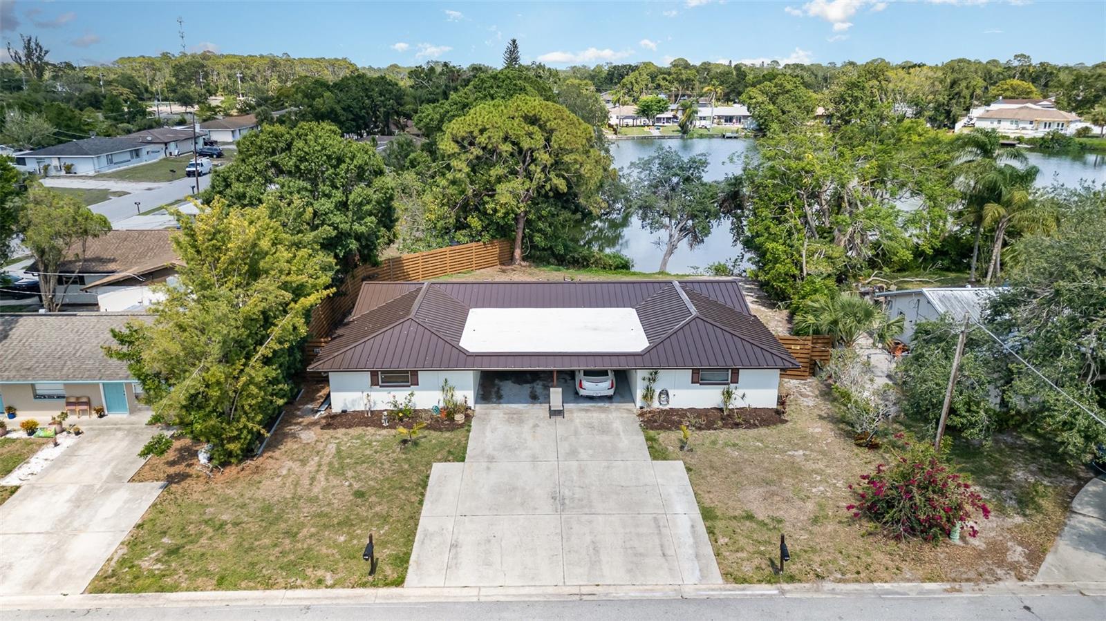 A4653945 Property Photo