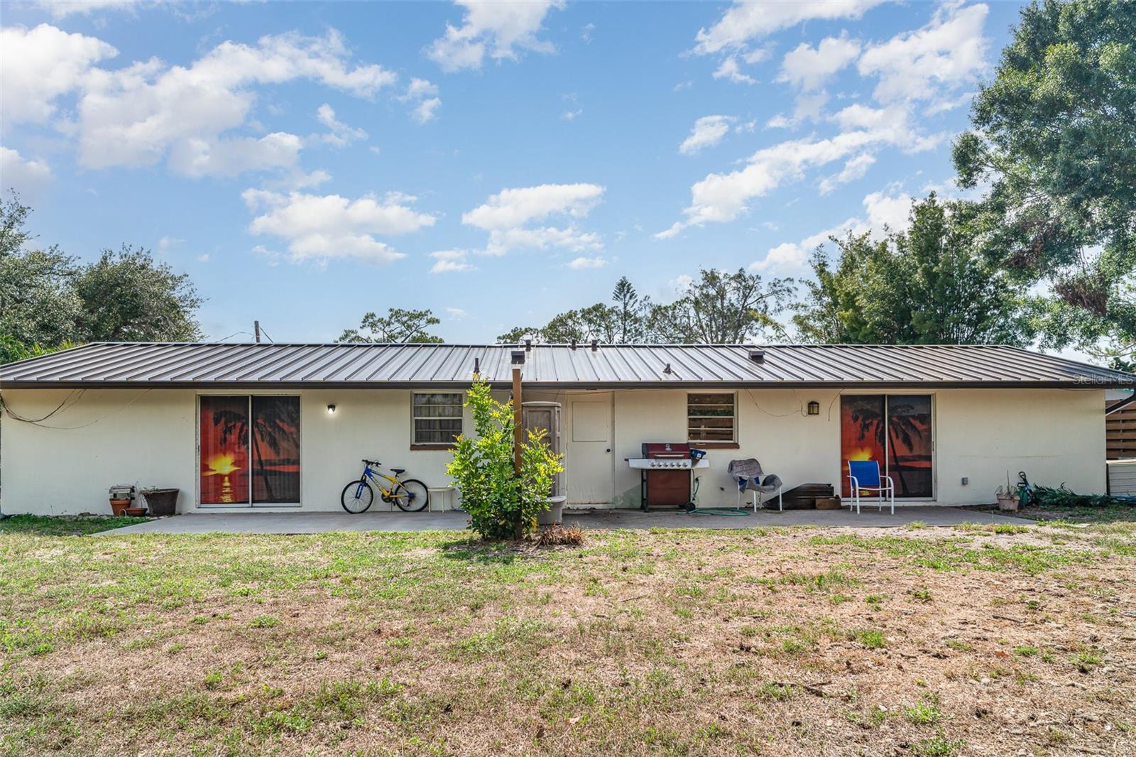 A4653945 Property Photo