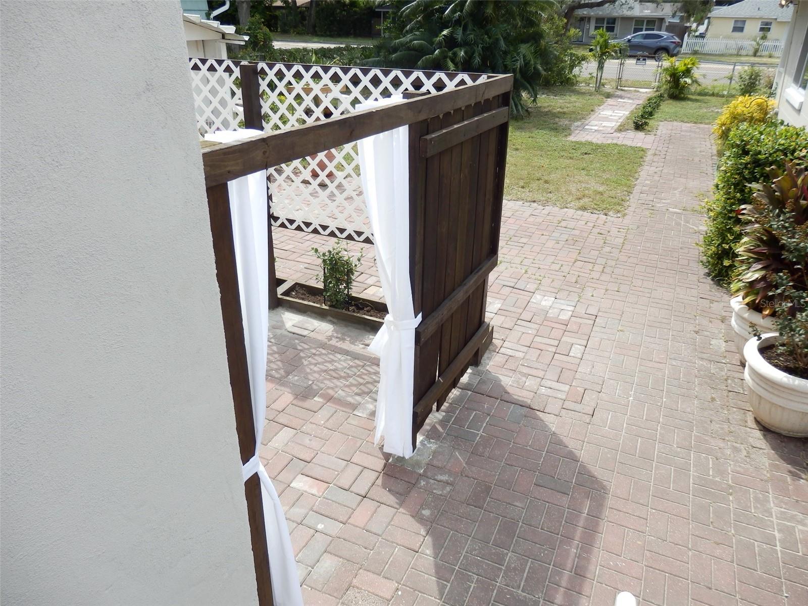 5257 5TH AVE N #Upstairs Garage, ST PETERSBURG, FL, 33710