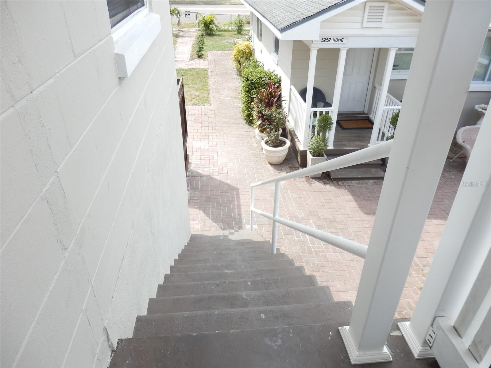 5257 5TH AVE N #Upstairs Garage, ST PETERSBURG, FL, 33710