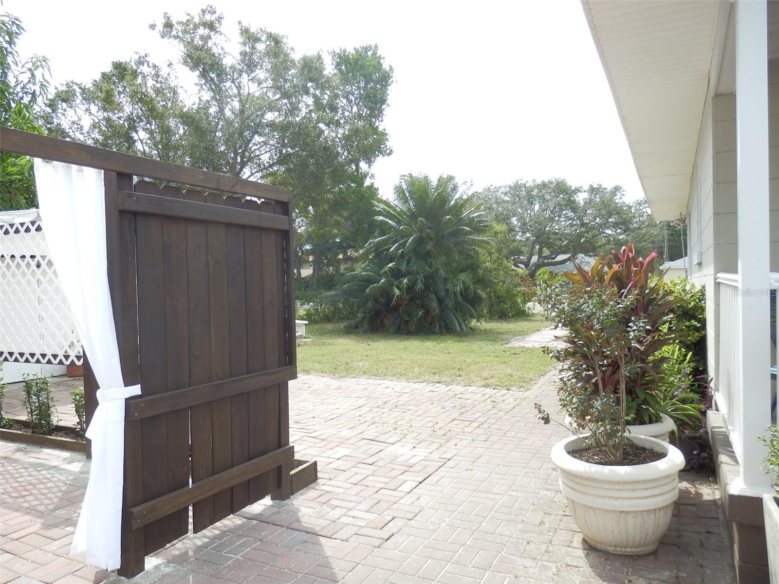 5257 5TH AVE N #Upstairs Garage, ST PETERSBURG, FL, 33710