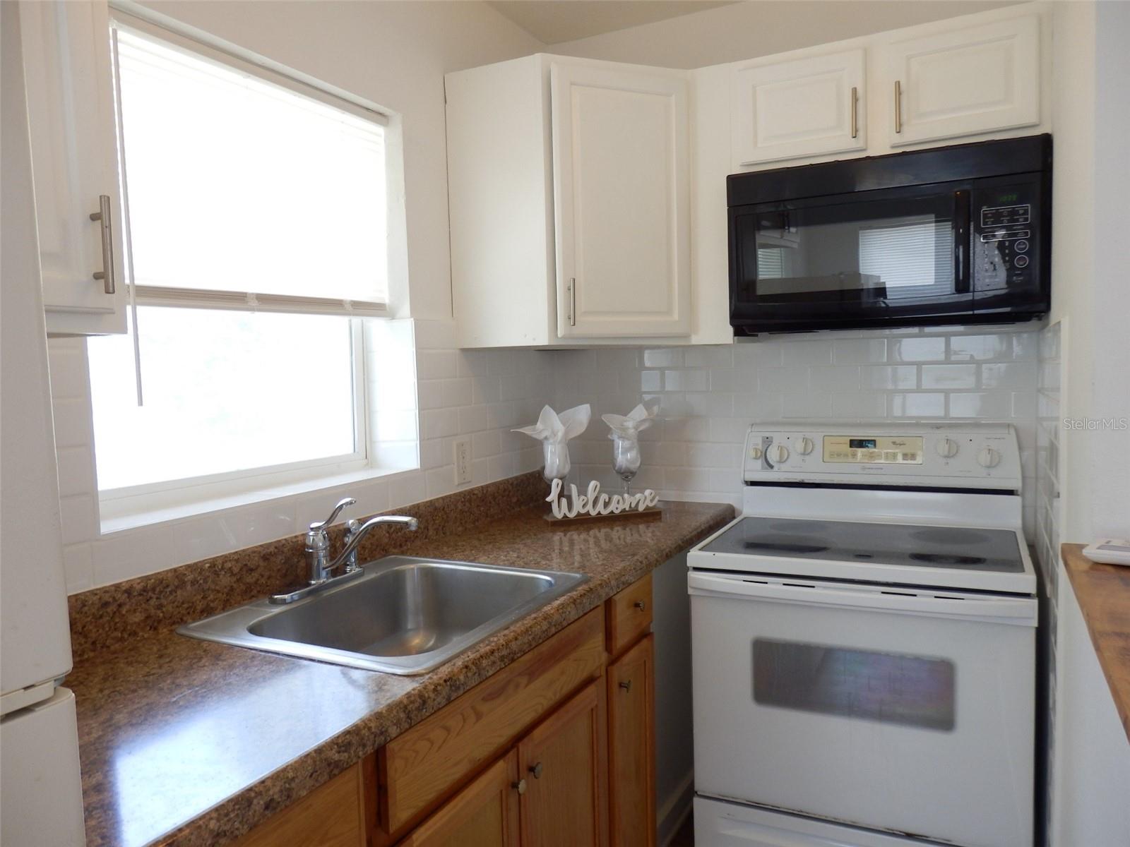 5257 5TH AVE N #Upstairs Garage, ST PETERSBURG, FL, 33710