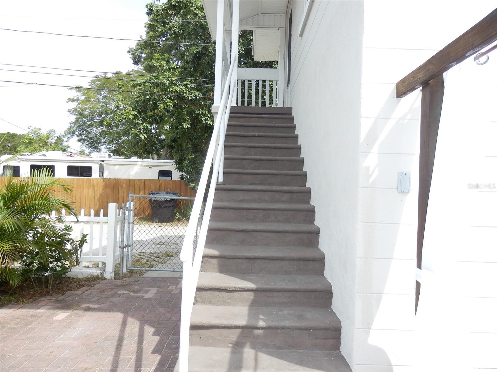5257 5TH AVE N #Upstairs Garage, ST PETERSBURG, FL, 33710