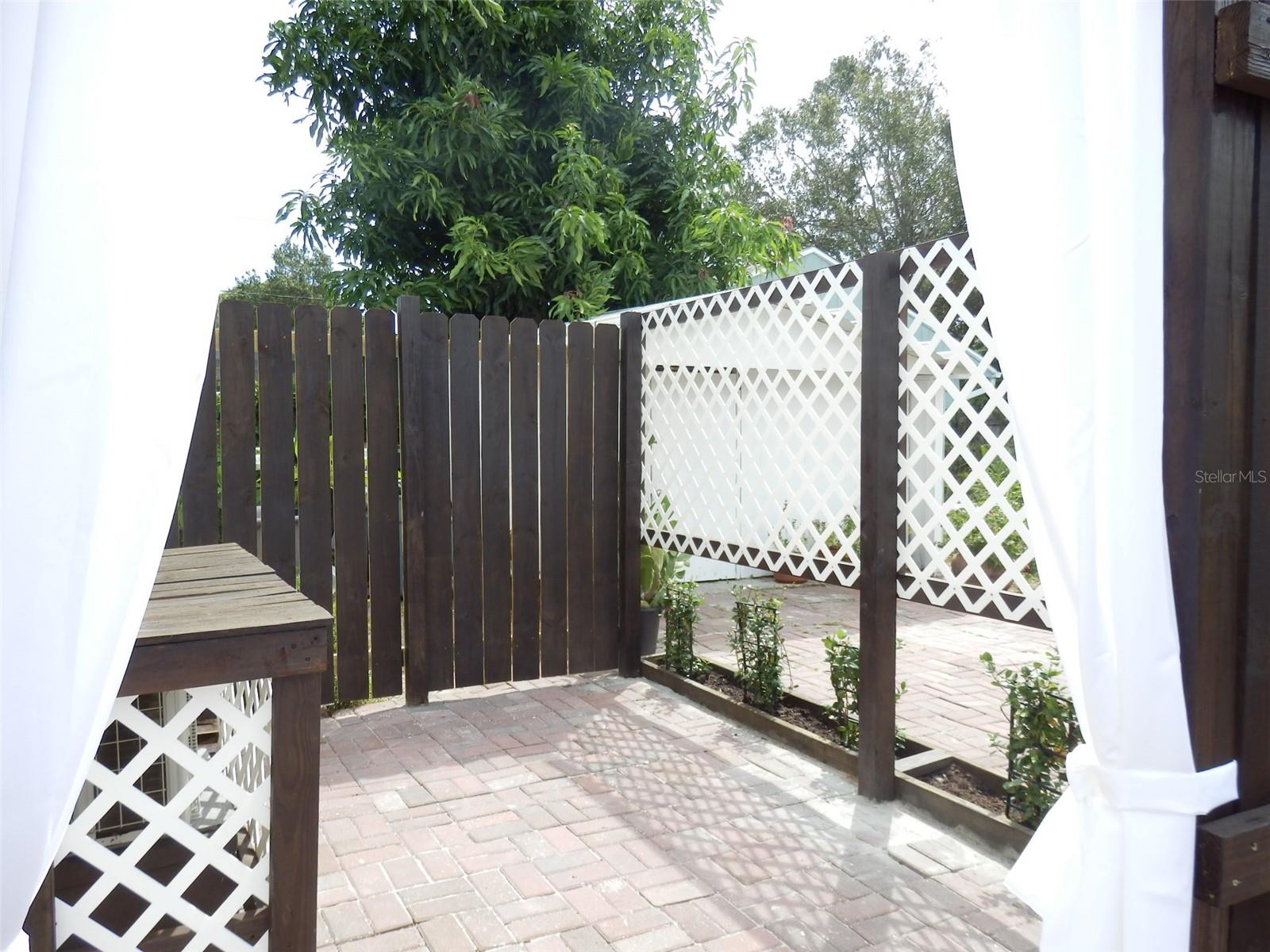 5257 5TH AVE N #Upstairs Garage, ST PETERSBURG, FL, 33710