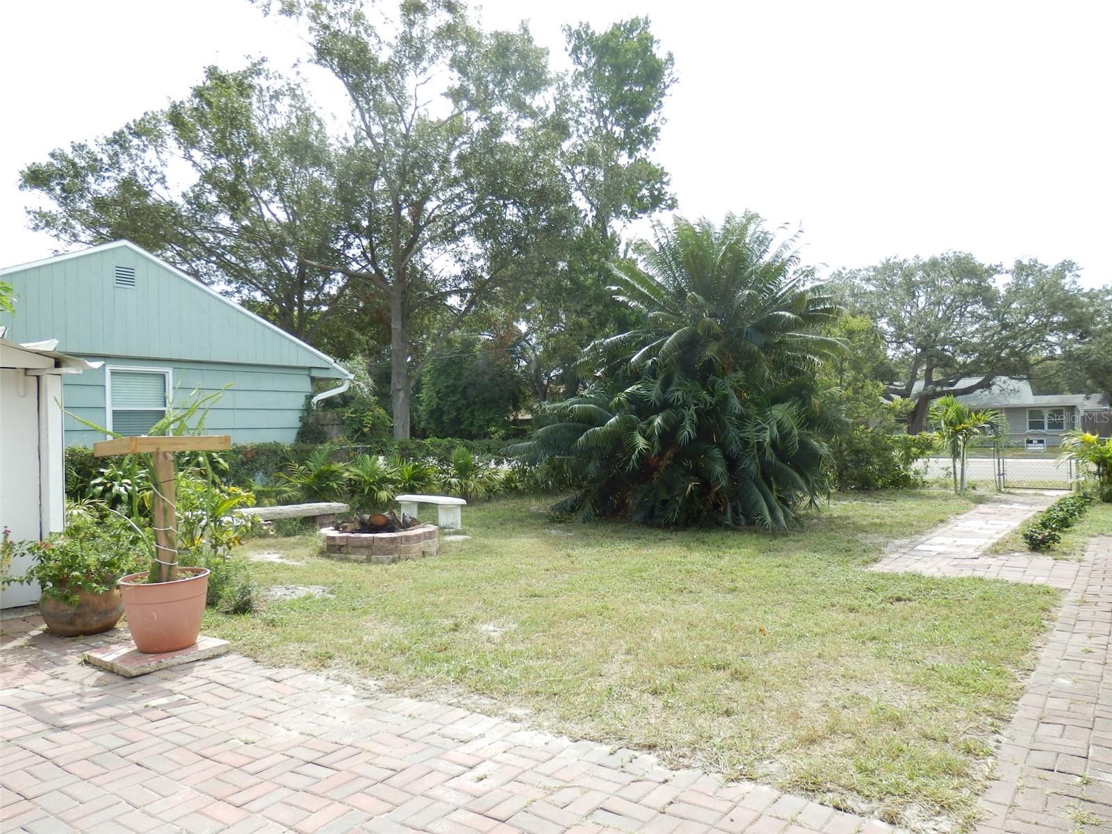 5257 5TH AVE N #Upstairs Garage, ST PETERSBURG, FL, 33710