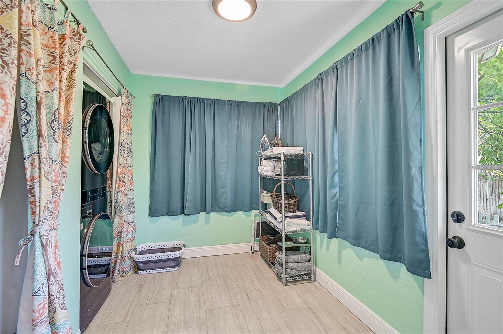 1217 E ELLICOTT ST, TAMPA, FL, 33603