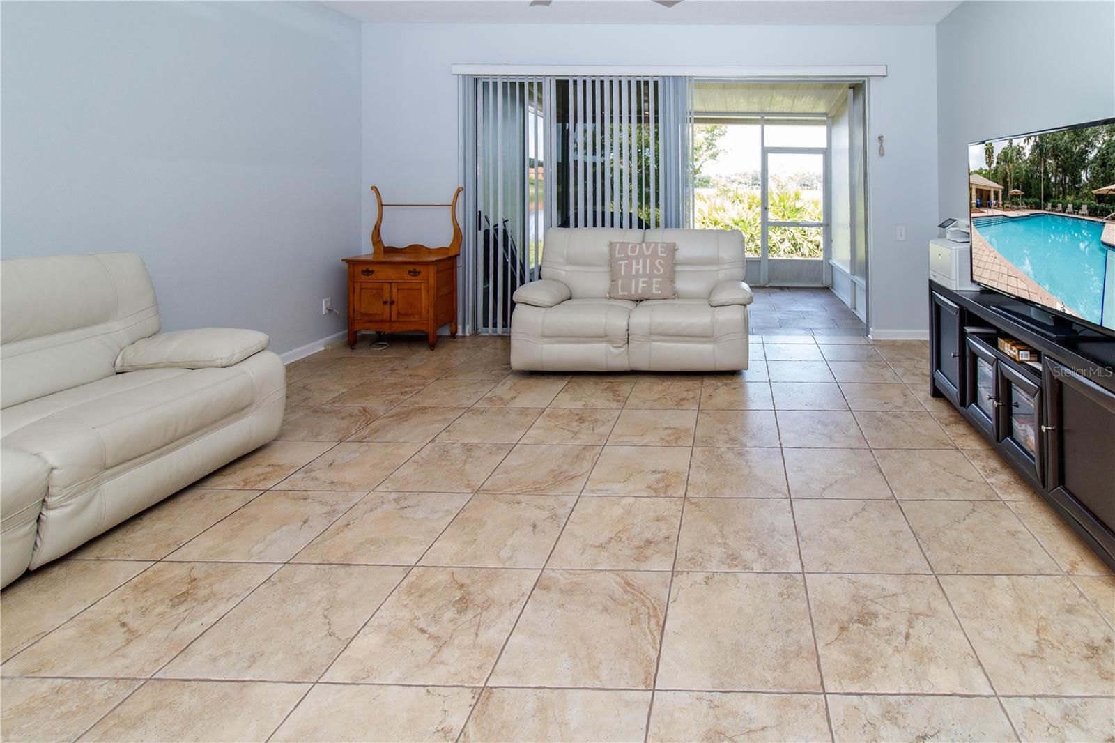 8568 SANDY BEACH ST, TAMPA, FL, 33634