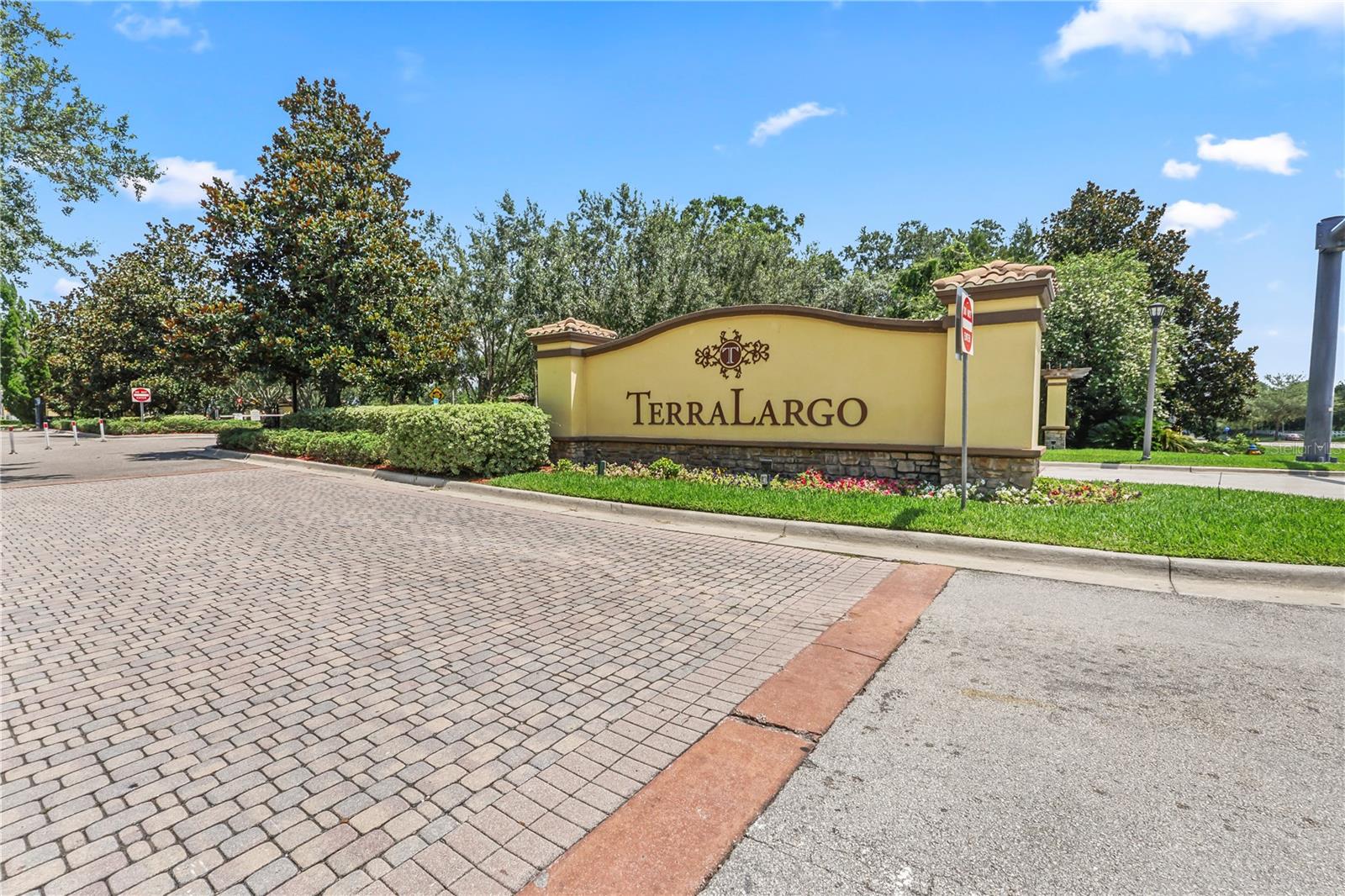 2325 BELLA LUNA CIR, LAKELAND, FL, 33810