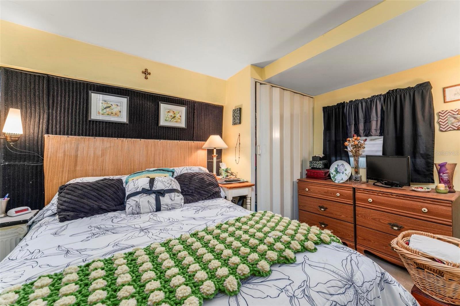 O6312952 Property Photo