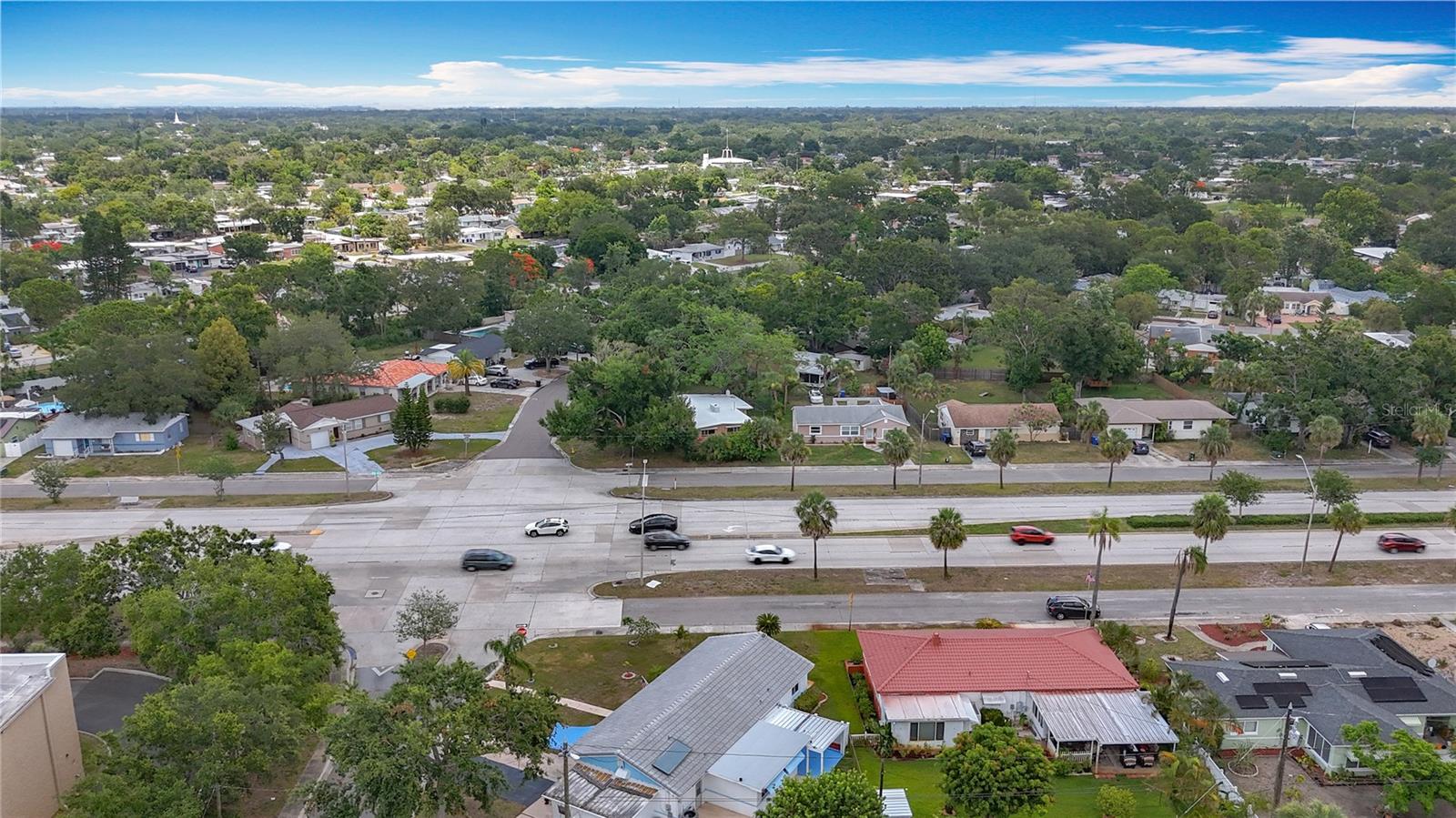 Only 5.9 Miles to Downtown St. Petersburg And World Renowned St. Petersbug Pier