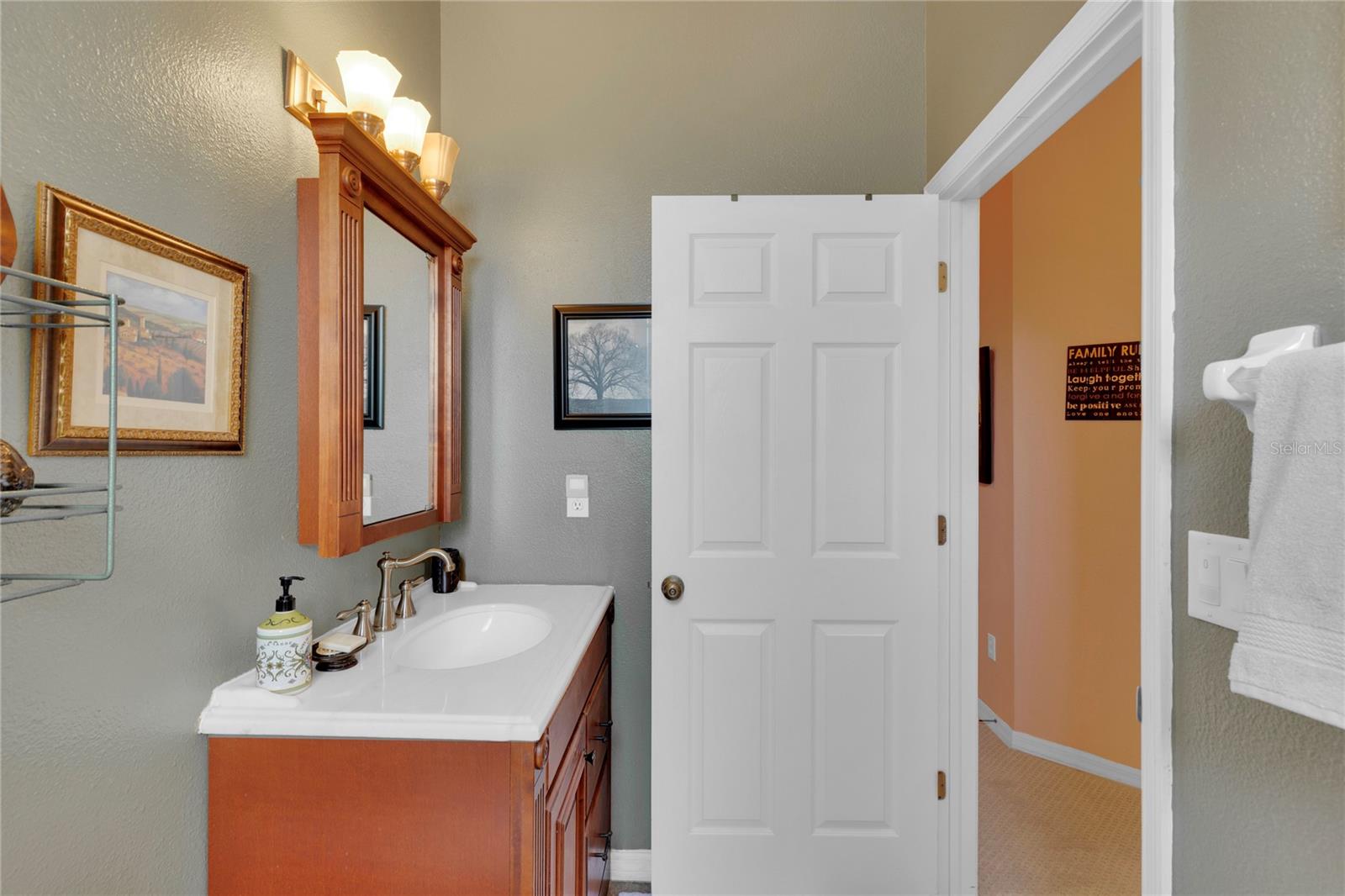 2015 LONG BRANCH LN, CLEARWATER, FL, 33760