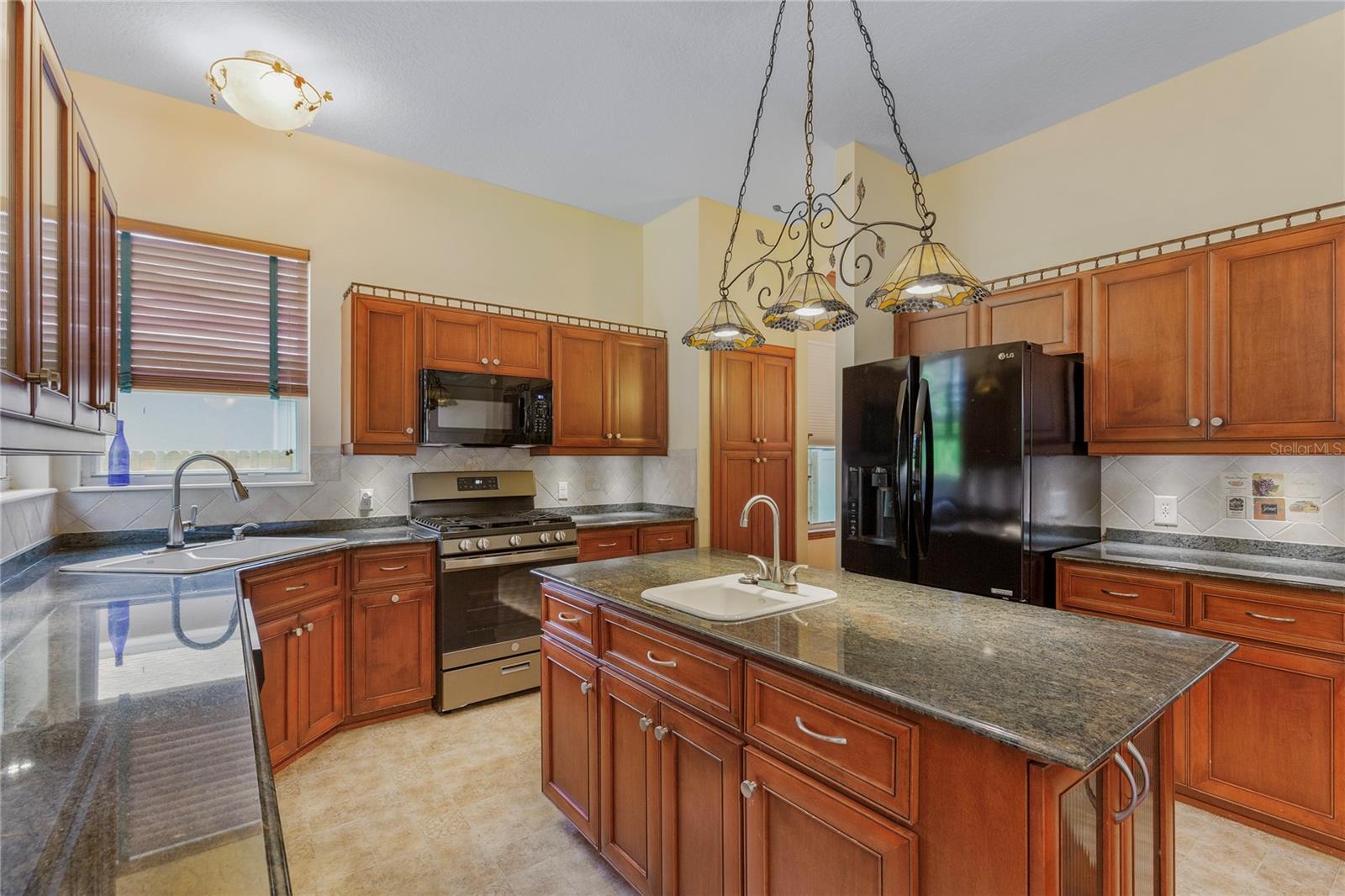 2015 LONG BRANCH LN, CLEARWATER, FL, 33760
