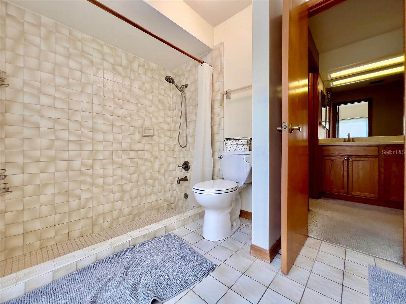 5724 PITCH PINE DR, ORLANDO, FL, 32819