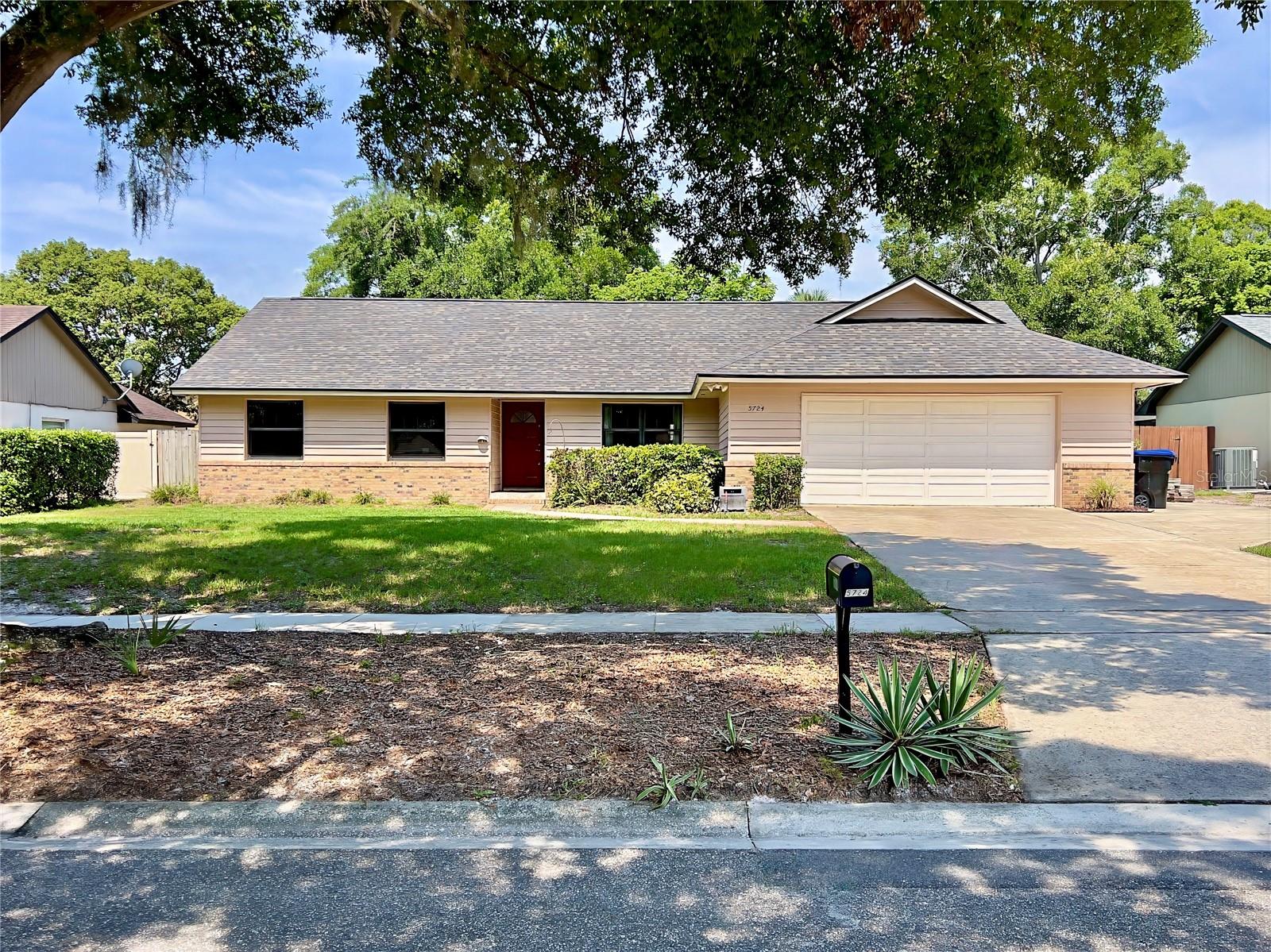 5724 PITCH PINE DR, ORLANDO, FL, 32819