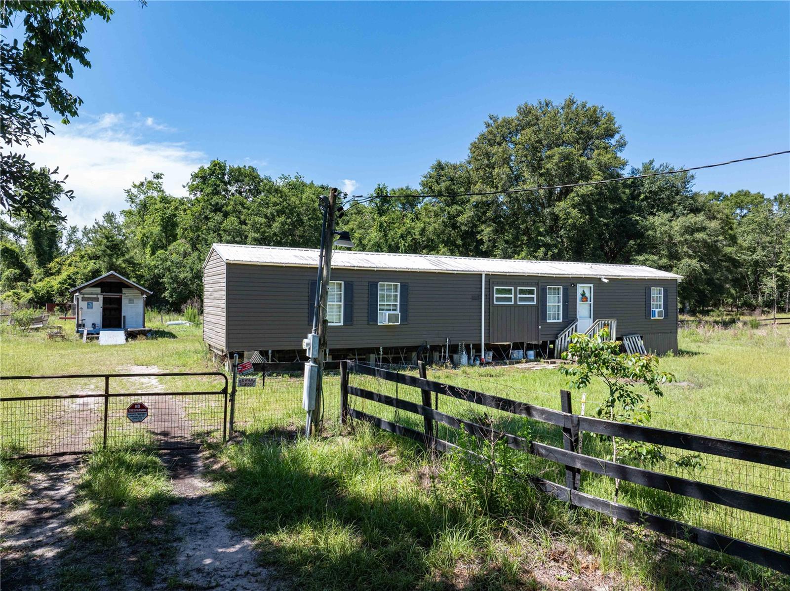 801 SW DAISY RD, LAKE CITY, FL, 32024