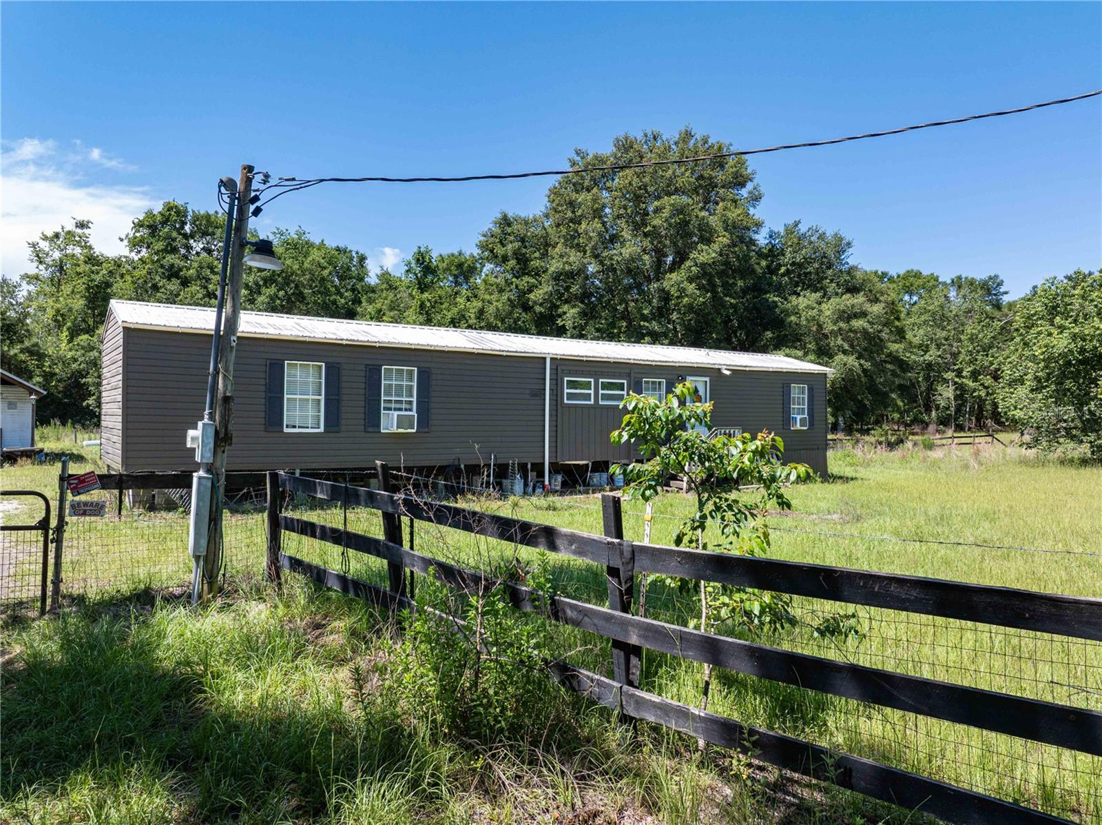 801 SW DAISY RD, LAKE CITY, FL, 32024