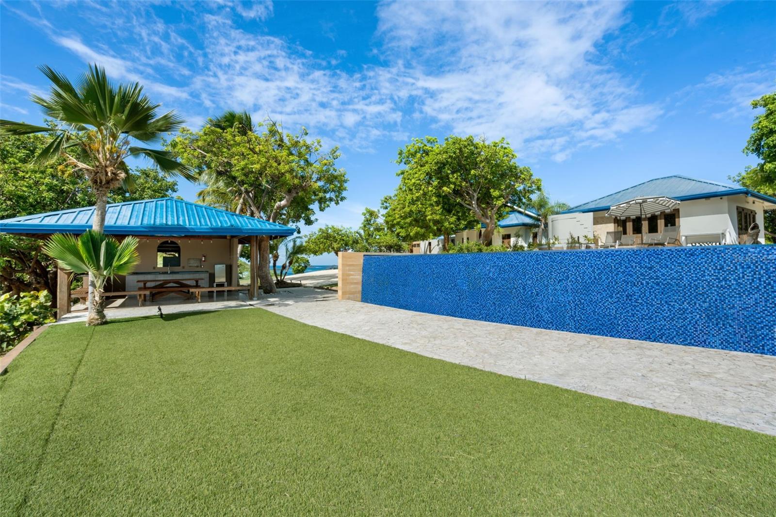 PR9113912 Property Photo