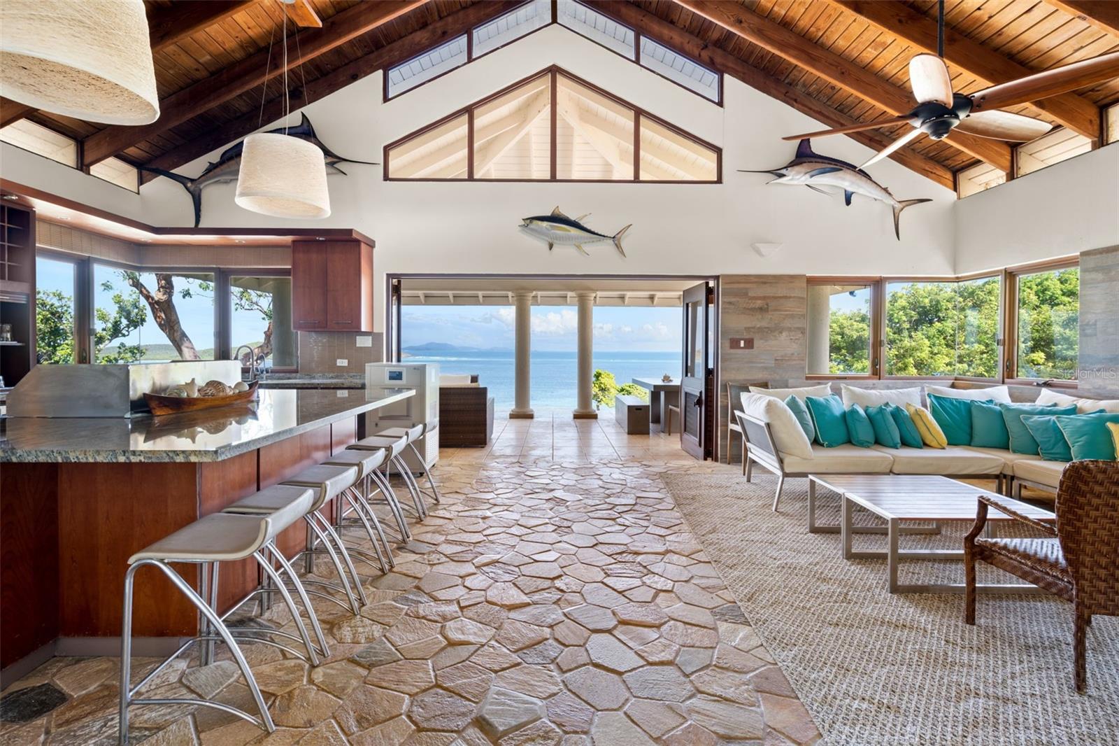 PR9113912 Property Photo